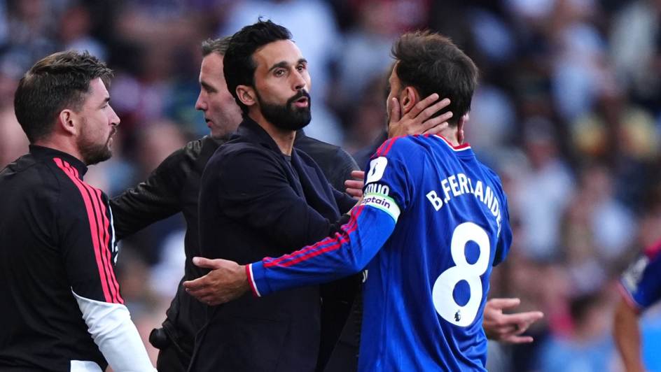 Fulham Boss Accuses Referees of Protecting Man United